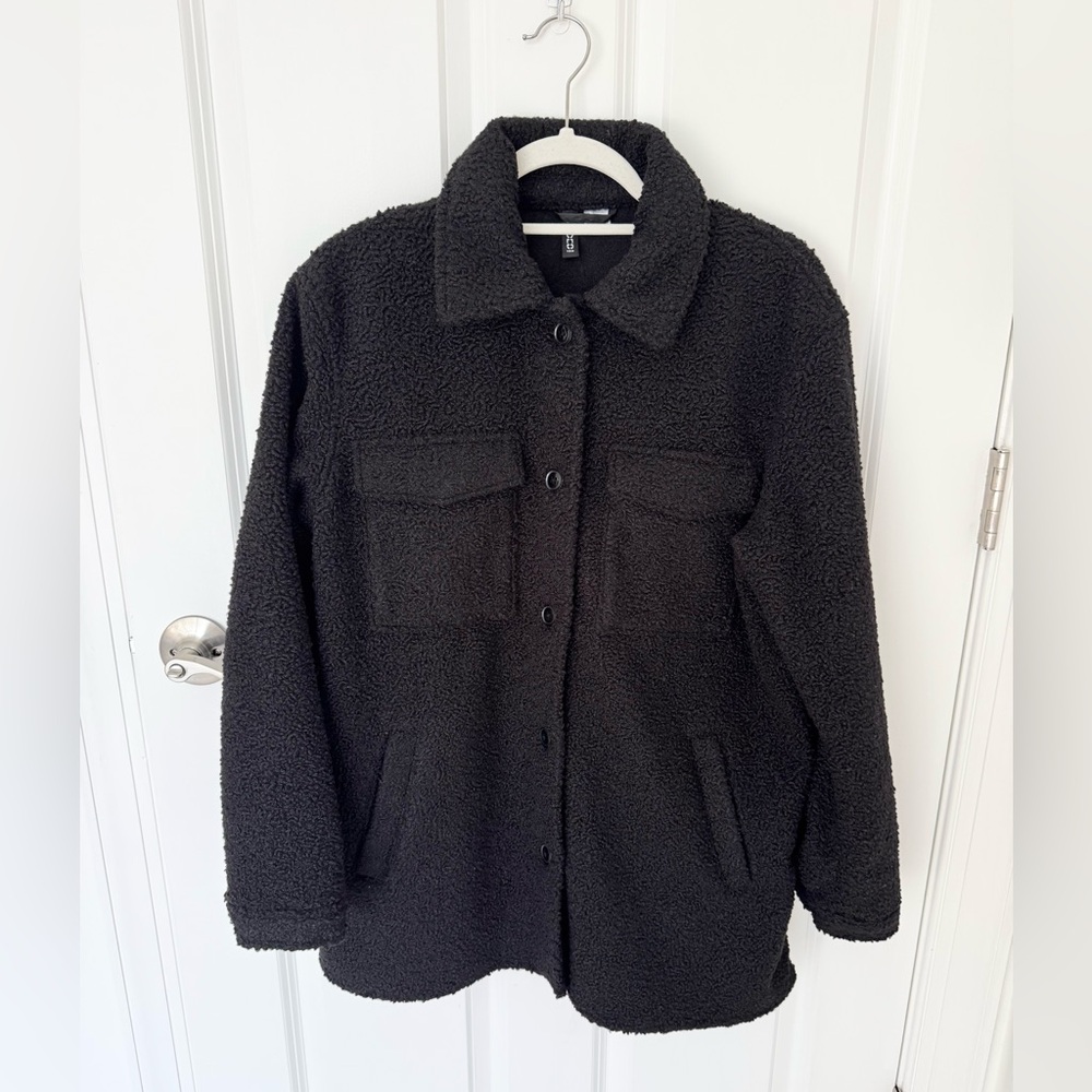 H&M Divided Sherpa Teddy Fleece Lined Button Up Jacket Shacket Black